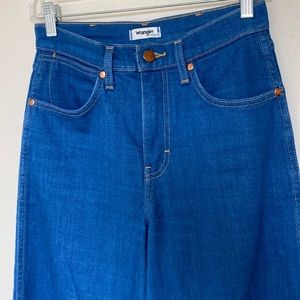 High rise Wrangler wide leg jeans sz26